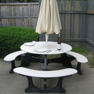 Bodega Recycled Plastic Round Picnic Table